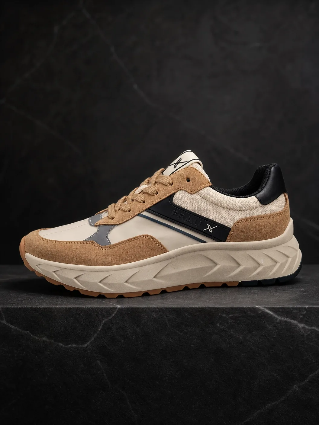 Frau X Runner — Camel